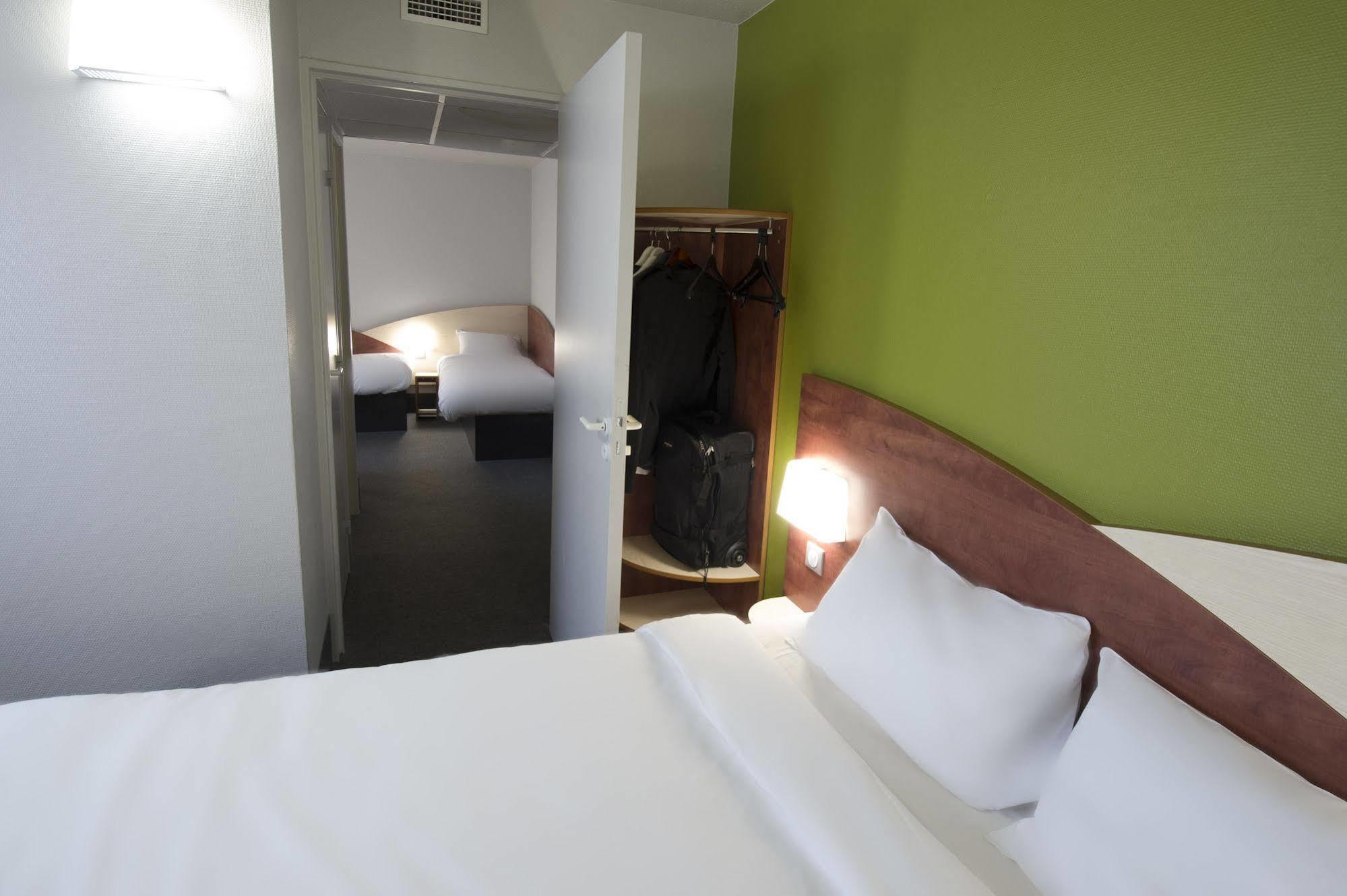 B&B Hotel Poitiers 3 Futuroscope Чассенеуил-Ду-Поитоу Экстерьер фото