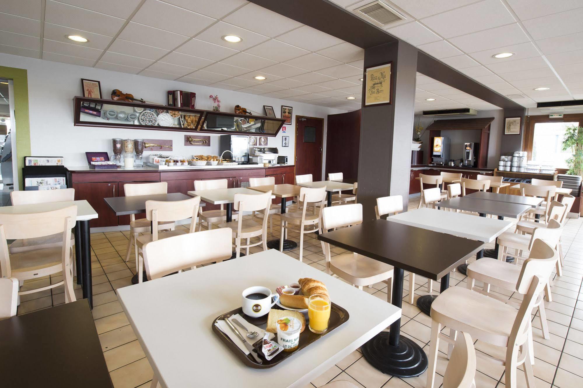 B&B Hotel Poitiers 3 Futuroscope Чассенеуил-Ду-Поитоу Экстерьер фото